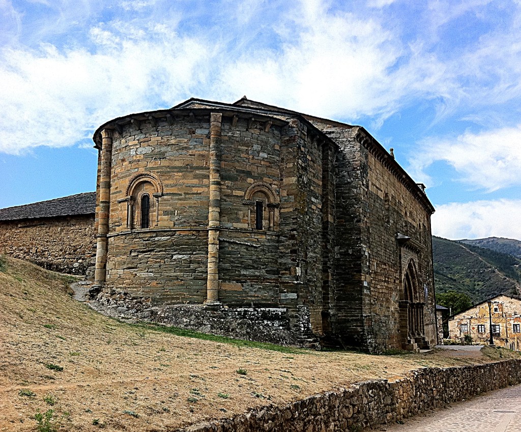 Iglesia de Santiago de Villafranca del Bierzo, El Bierzo, León, Castilla y León, España.