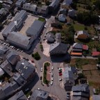 SERIE : A VISTA DE DRON – 1. Cacabelos – Instituto, Plaza de San Isidro, C. Elías Iglesias, Avda. Cacabelos y C. San Isidoro