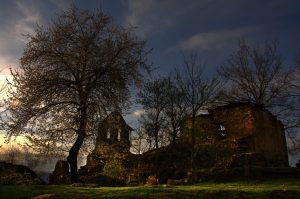 Iglesia de San Bartolomé de Ferradillo, Priaranza del Bierzo, El Bierzo, León, Castilla y León, España.