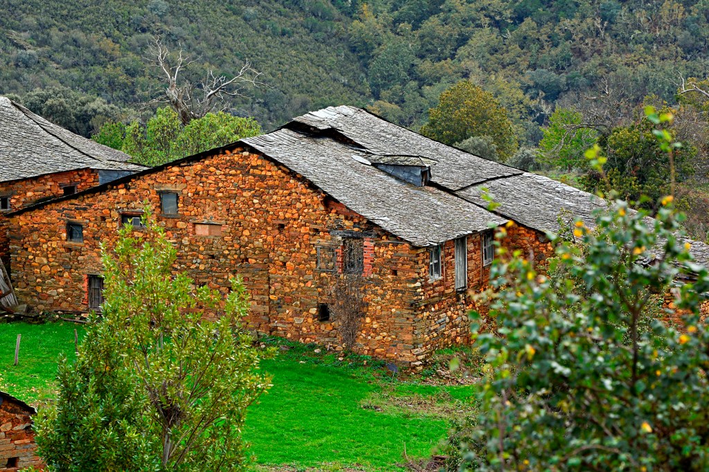 Casas del pasado en Paradiña, Villafranca del Bierzo, El Bierzo, León, Castilla y León, España.