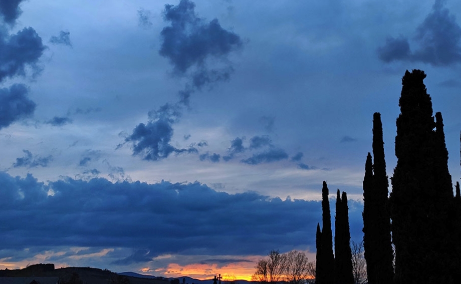 Cementerio Municipal de Cacabelos, El Bierzo, León, Castilla y León, España.