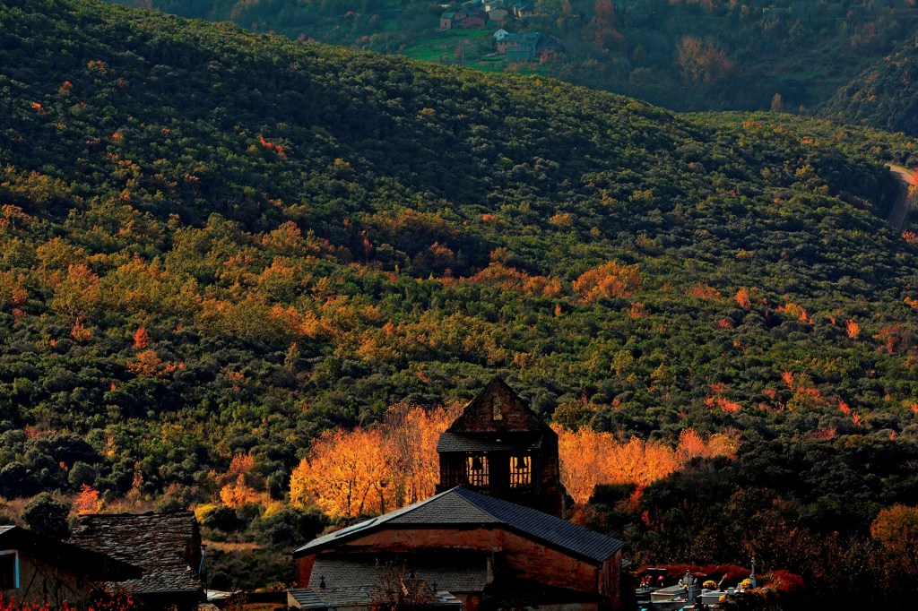 Paradela de Muces, Priaranza del Bierzo, El Bierzo, León, Castilla y León, España.