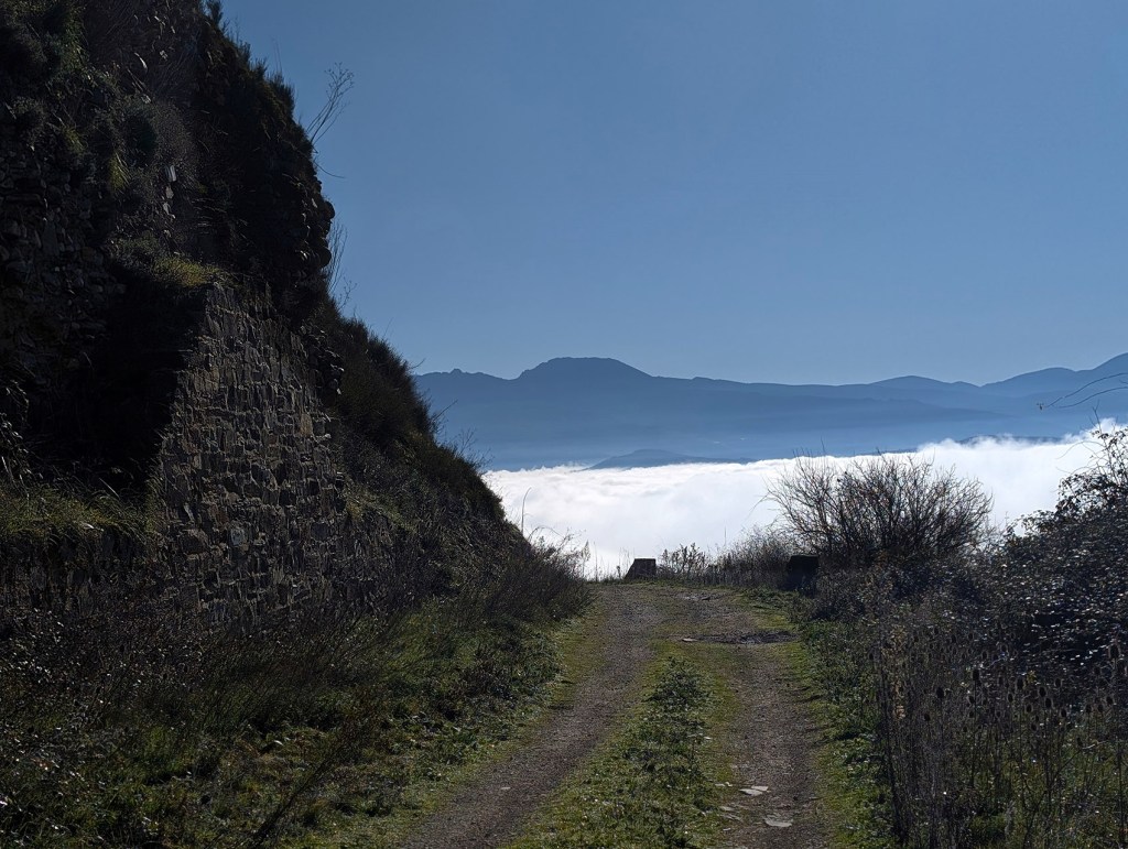 Valtuille de Abajo, Villafranca del Bierzo, El Bierzo, León, Castilla y León, España.