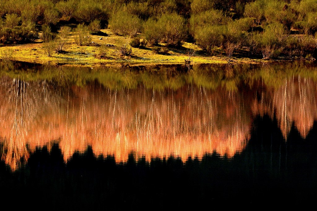 Lago de La Baña, La Baña, Encinedo, La Cabrera, León, Castilla y León, España.