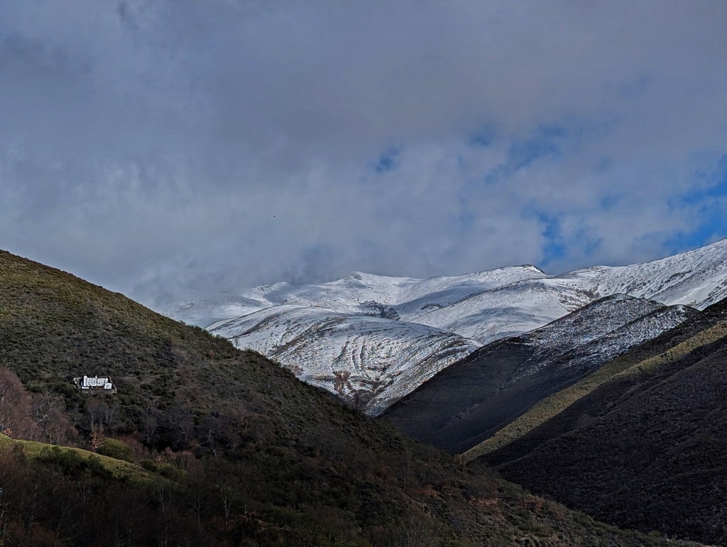 Faro, Peranzanes, El Bierzo, León, Castilla y León, España.