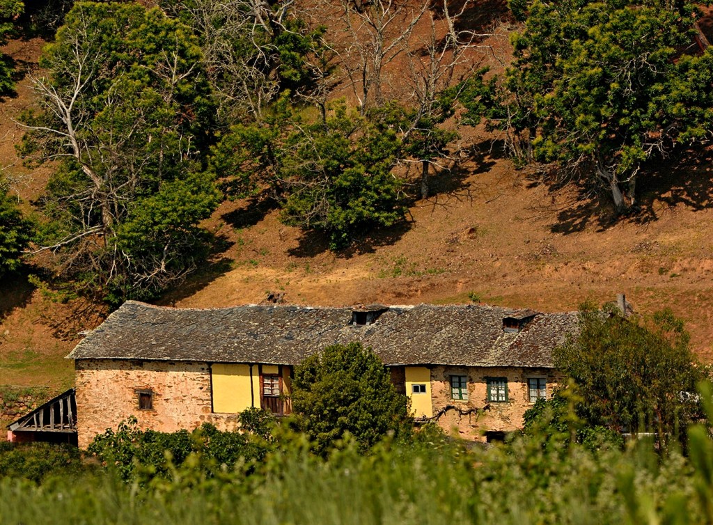Valtuille de Arriba, Villafranca del Bierzo, El Bierzo, León, Castilla y León, España.