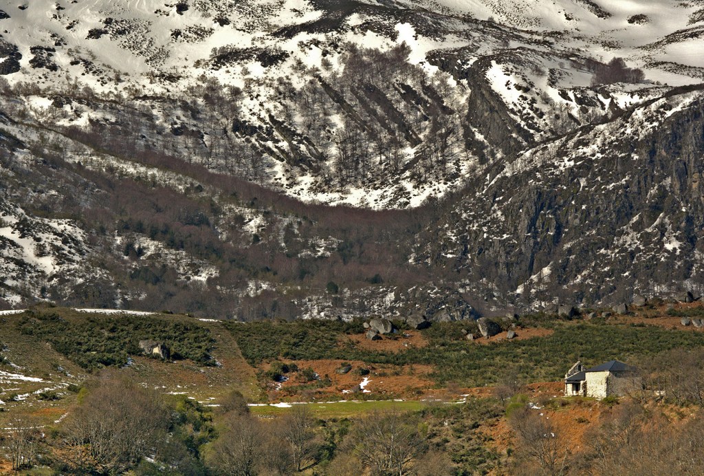 Campo del Agua, Sierra de Ancares, Villafranca del Bierzo, El Bierzo, León, Castilla y León, España.
