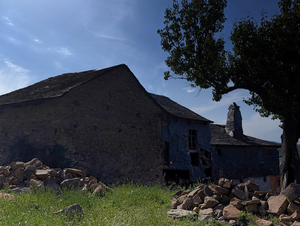 Arquitectura rural en Tombrio de Abajo, Toreno, El Bierzo, León, Castilla y León, España.